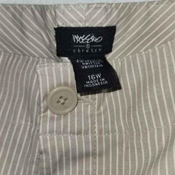 Mossino Ladie's stretch shorts,  in size 16W   NWT - Picture 7 of 12